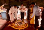 ಅಂಧಕಾರದಲ್ಲಿ ಮುಳುಗಿದ್ದ ಸಮಾಜಕ್ಕೆ ಬಸವಣ್ಣ ಬೆಳಕಿನ ದಾರಿ ತೋರಿದರು