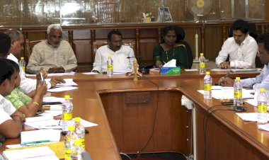 ರೈತರಿಗೆ ಸಮರ್ಪಕ ವಿದ್ಯುತ್ ಪೂರೈಸಿ : ತಿಮ್ಮಾಪೂರ