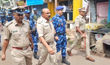 ಪೊಲೀಸ್, ರಾಪಿಡ್ ಆಕ್ಷನ್ ಪೋರ್ಸದಿಂದ ರೂಟ್ ಮಾರ್ಚ